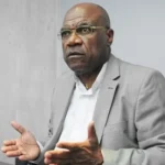 Leonard She Okitundu, ancien ministre des Affaires étrangères, plaide pour le déploiement d’une force internationale d’interposition le long de la frontière entre la RDC  et le Rwanda